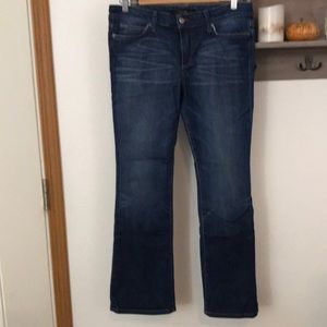 Joe’s jeans button back pockets size 32, waist 32 inches, length 29 inch…